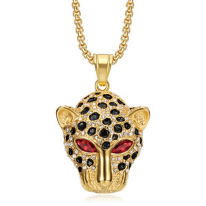 ELEGANTE COLLAR EN ACERO