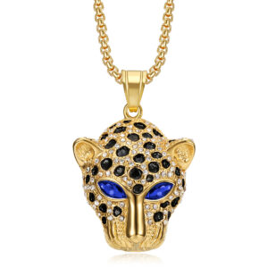 ELEGANTE COLLAR EN ACERO